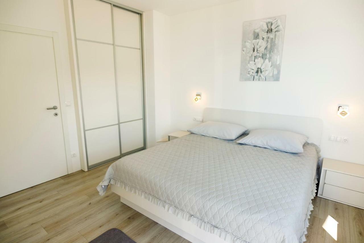 Apartmani Ticinovic 奥米什 外观 照片