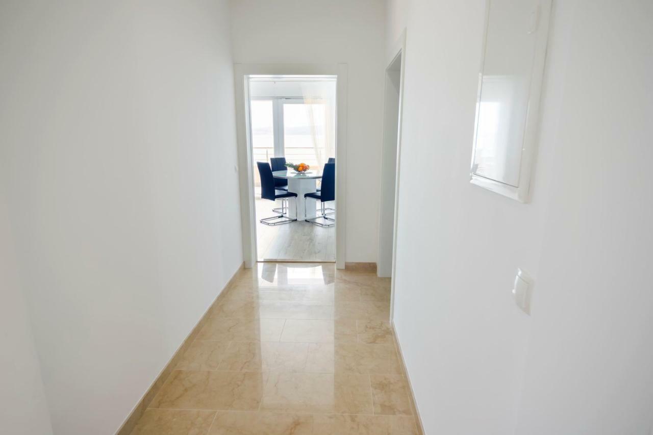 Apartmani Ticinovic 奥米什 外观 照片