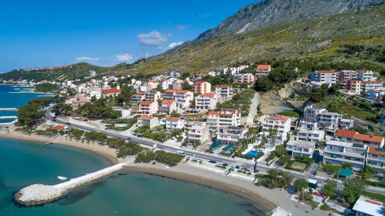 Apartmani Ticinovic 奥米什 外观 照片